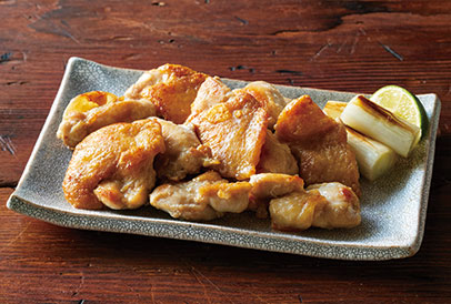 3.のびのび育ち うまみこい鶏 とりトロ（肩
小肉