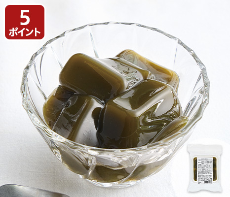 ぷるん、やさしい甘み　抹茶の寒天ゼリー（有機宇治抹茶使用）