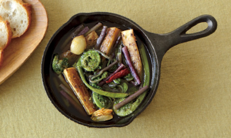 山菜と長芋の皮ごとアヒージョ