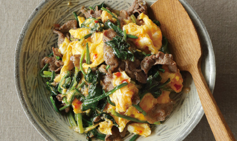 牛肉と青菜のエスニック風卵炒め