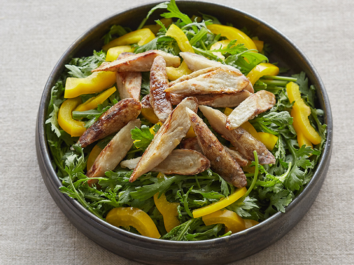 【ベジオタのひと皿】和風ローストごぼうと早摘み生春菊の香ばしサラダ