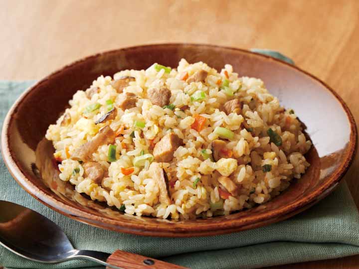 国産野菜と煮豚の直火炒めチャーハン
