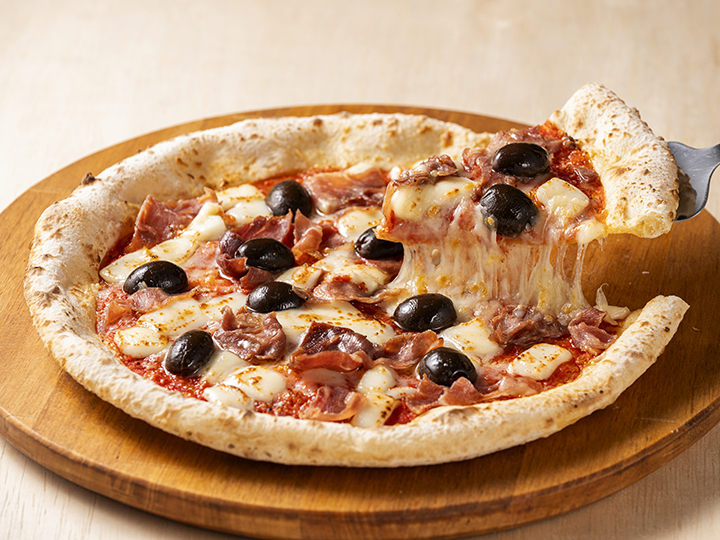 頒布会キャンセル分販売・生ハムと黒オリーブのピザ