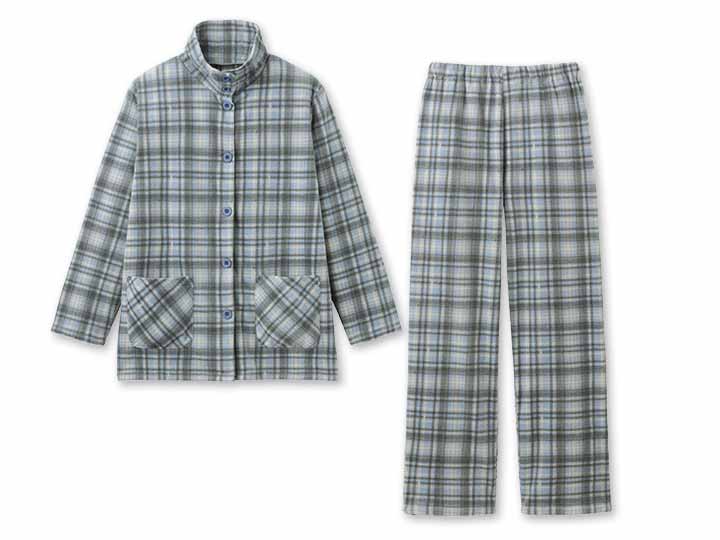 予約　軽くてあったかフリースパジャマ（ブルー系）ＬＬ