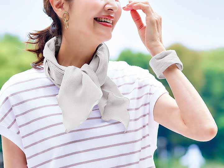 予約 高島ちぢみ 涼感UVストール ライトグレー_4