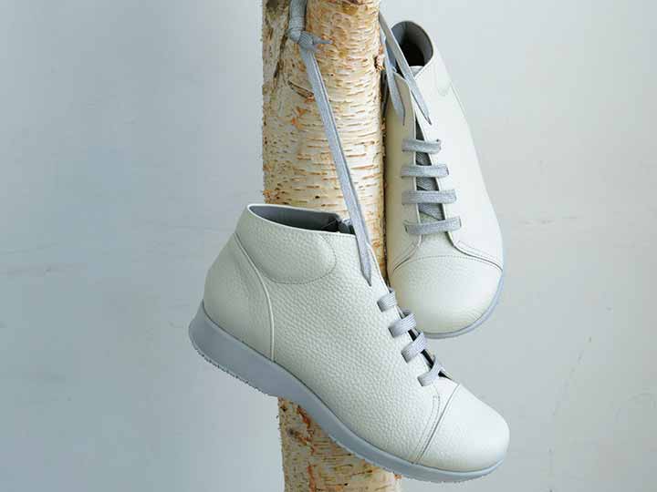 予約　ミスキョウコ　4Ｅハイカットレザースニーカー（ホワイト）22.5CM_4