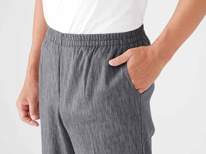 予約　高島ちぢみ涼風爽やかメンズパンツ（チャコールグレー）ＬＬ_3