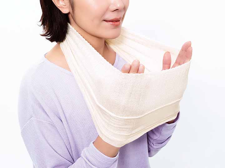 予約　しっとりシルクネックカバー（オフホワイト）_5