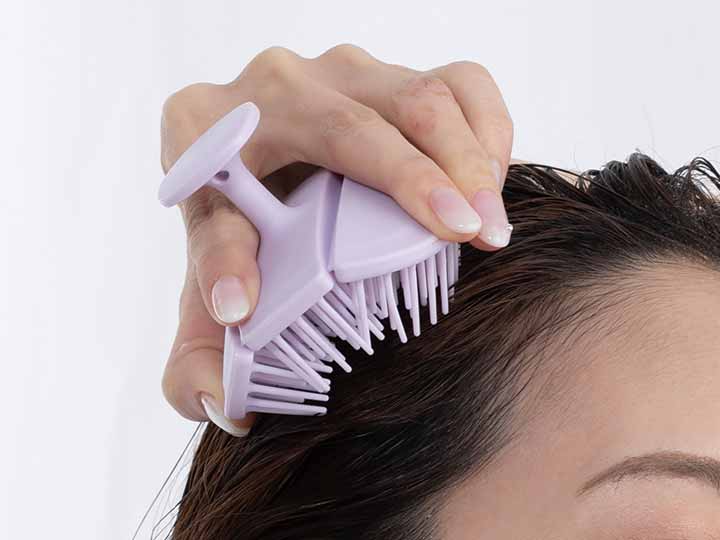 予約　Ｕ−ｎｉ　頭皮もみブラシ　ラベンダー_2