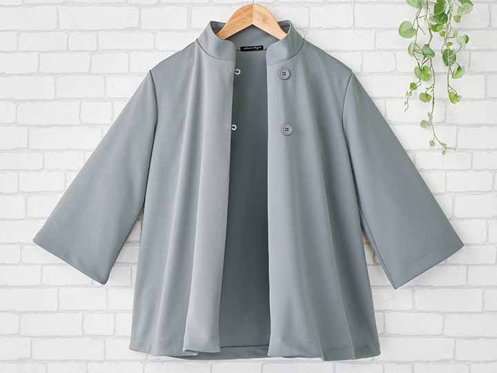 予約　サラッと快適ポンチョ風ジャケット　グレー　Ｍ〜Ｌ_2