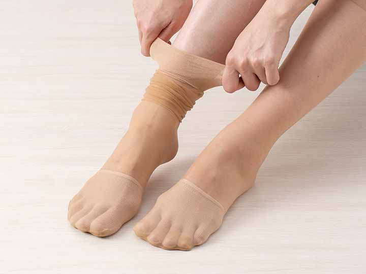 予約　日本製　麻混5本指ハーフソックス_3