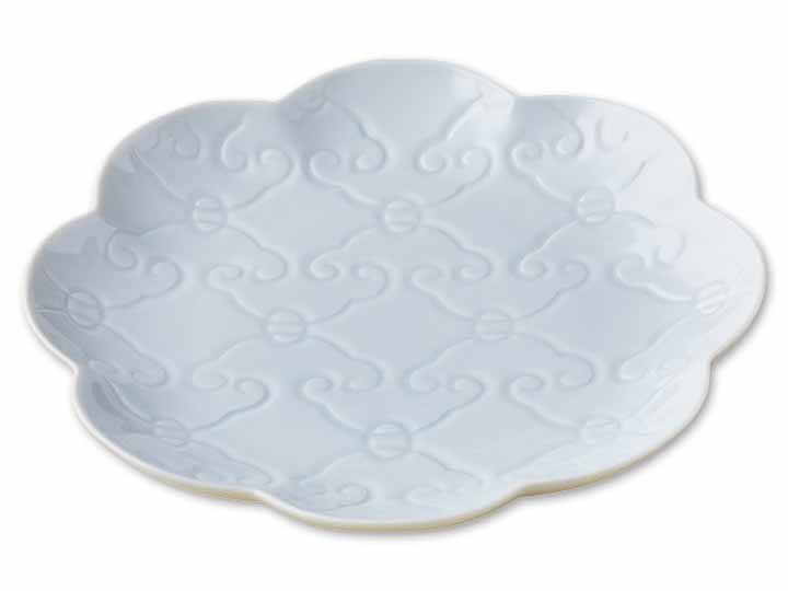 輪花唐草彫　銘々皿（白）