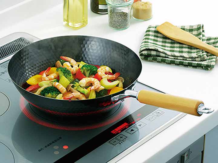 スゴ軽　槌目鉄深型フライパン　26CM_2