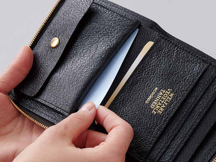 予約　植物タンニンなめし　国産皮革二つ折りウォレット　ブラック_3