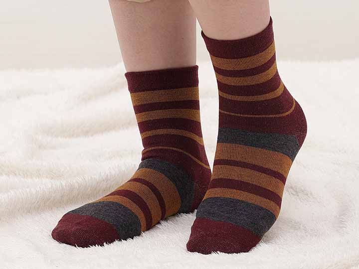 予約　日本製　薄くてもあったかボーダーソックス_2