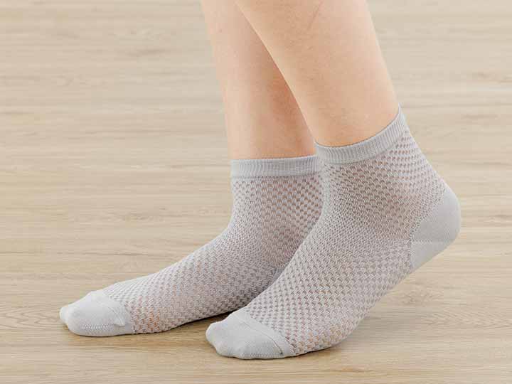 予約　冷房対策つま先・かかとあったかすかし柄ソックス_2