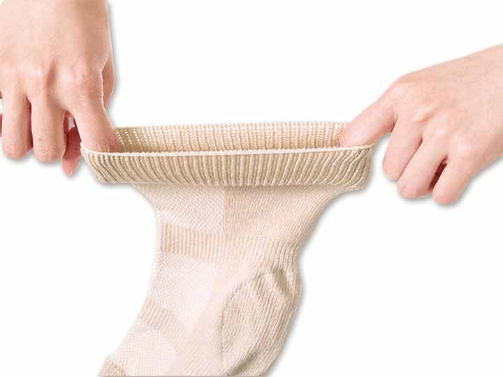 予約　日本製　ひじケアサポーター　ベージュ_2