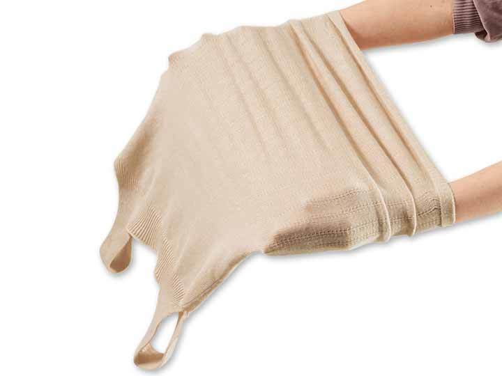 予約　日本製　なめらかな肌触りのニットキャミソール_3