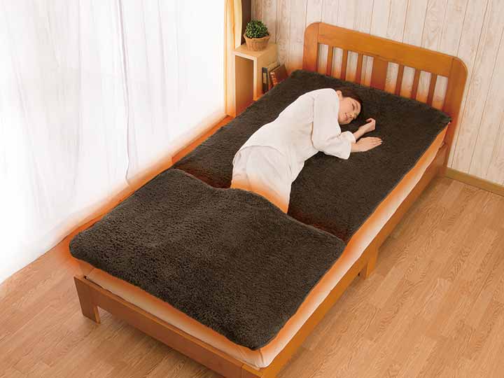 予約　ＨＯＴαふわふわ足ポケット付き敷パッド_2