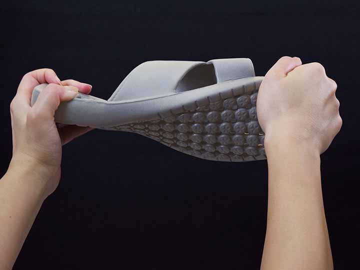 予約　水が溜まらないベランダサンダル　グレー_5