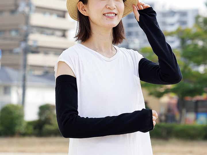 予約　麻混やわらかアームカバー　ブラック_2