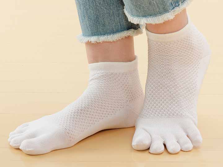 予約　メッシュすべり止め付5本指ソックス_3