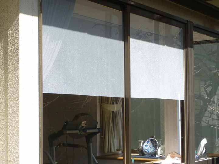西日をふせぐメッシュ　56×90CM　2枚組