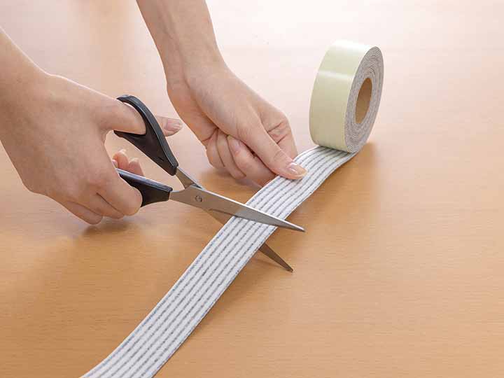 予約　貼るだけスベらんテープ　4ｍ_4