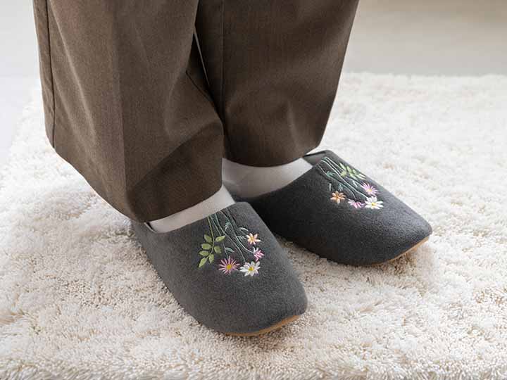 予約　ラ・エミーズ　スリッパ　ボタニカル　ダークグリーン_4