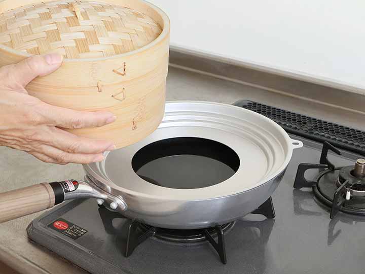 予約　たっぷり入る蒸しセイロ（24CM）受け台・シリコーンシート2枚付_3
