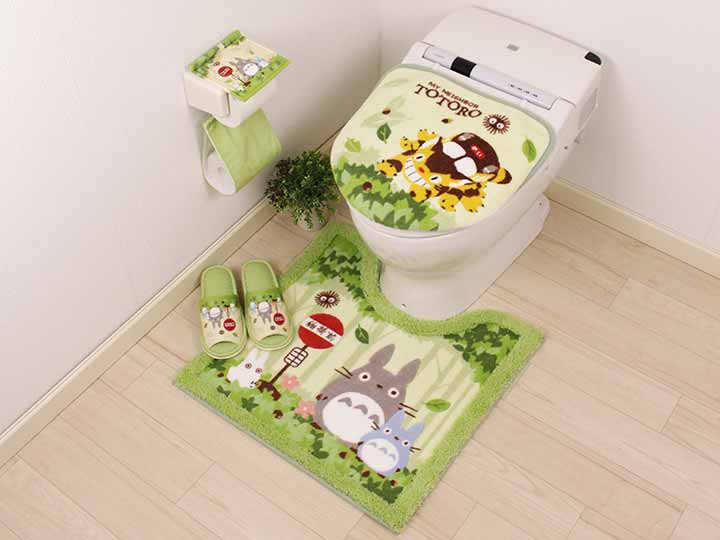 予約　トトロなかま　トイレマット60×60　ＧＲ_2