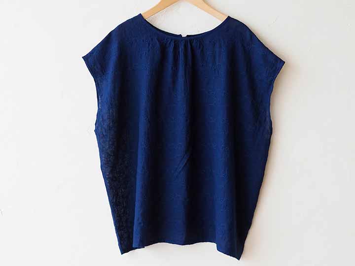 予約　天然藍　野の花刺繍のガーゼブラウス［天然藍］［濃紺］