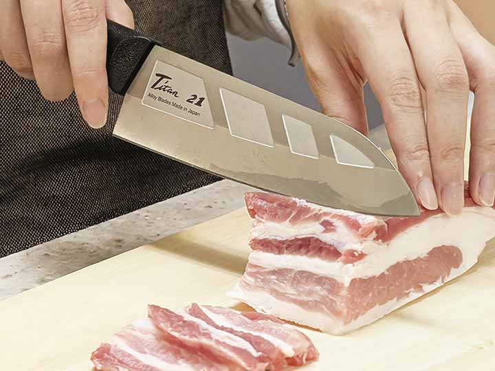 予約 フォーエバー銀チタン三徳包丁 刃渡り18CM_4