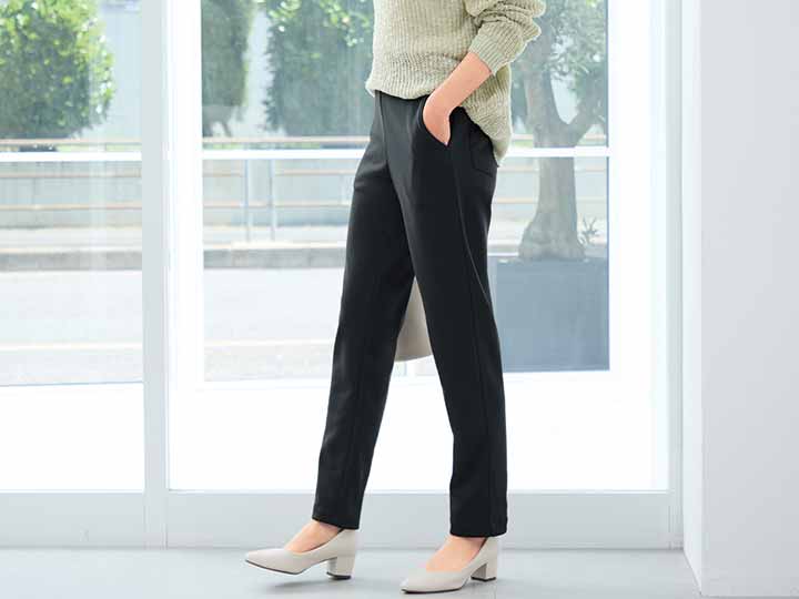 予約 eclaT style スタイルアップあったかストレートパンツ ブラック M_2