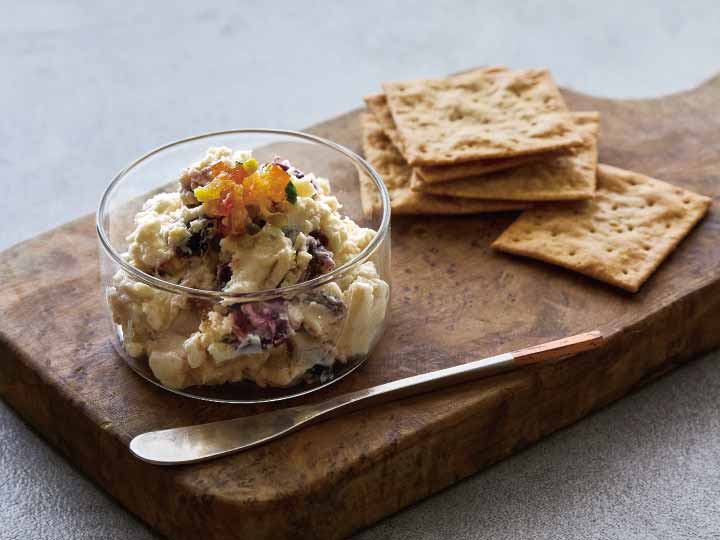 北海道産クリームチーズ 7種のドライフルーツ&ナッツ入り_2