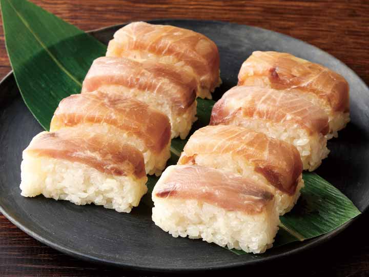 自家製タレで甘み引き立つ寒ブリの棒寿司（ノーカット）