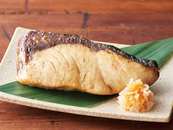 鹿児島県産天然ぶり切身（うす塩味・加熱用）