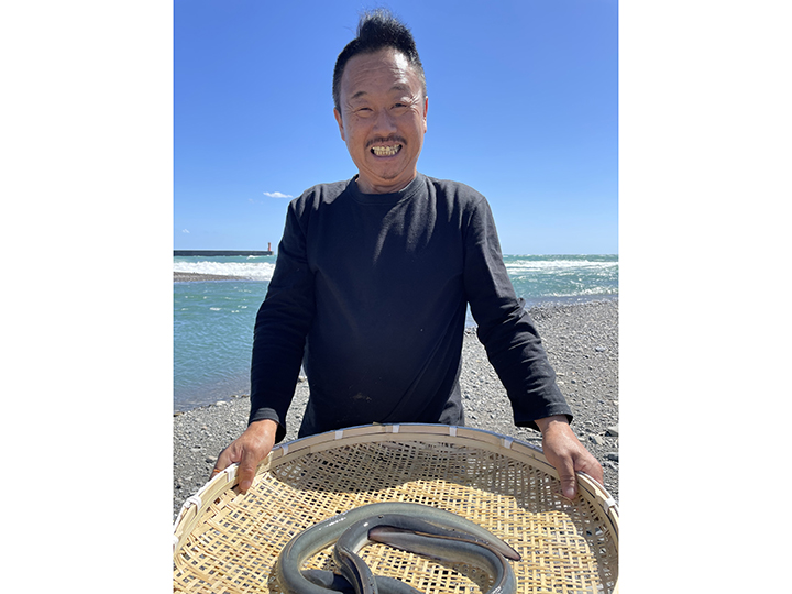 【応募用】【2人前にも】高知の清流奈半利川のうなぎ蒲焼き（タレ・山椒付き）160G_4