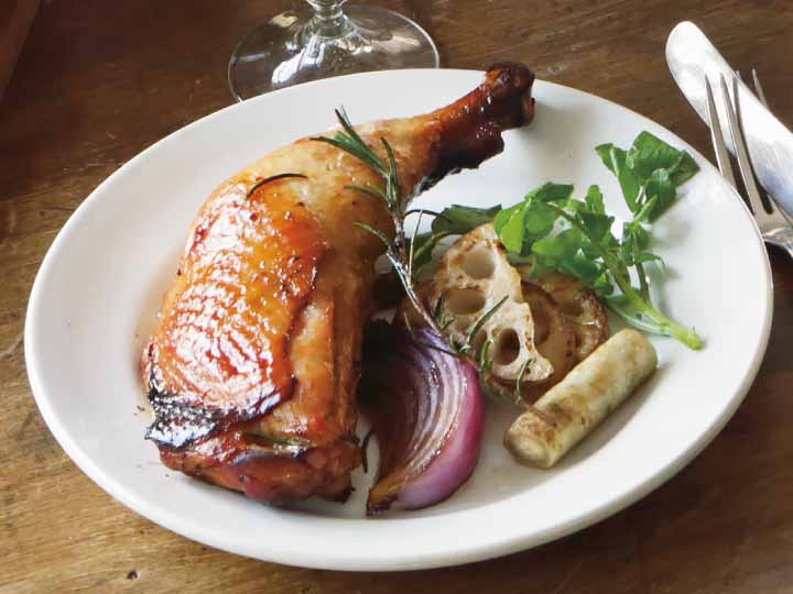 【3%OFF】まほろば 鶏モモ骨付き(生冷凍)2本_3