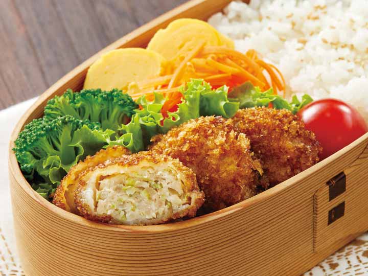 自然解凍のお弁当おかずソースメンチカツ