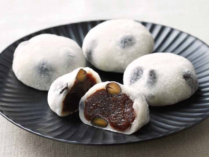 【数量限定超得品】小樽花月堂 やわもち生地の黒豆塩大福(北海道産小豆のこしあん)_3