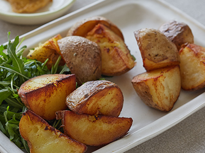 【ベジオタのひと皿】甘熟3種食べ比べ　カリっとローストの利きじゃがいも写真