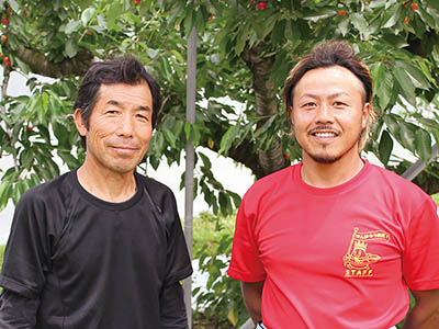 直送・奥山さんの黄金桃（黄桃）　2.5KG写真