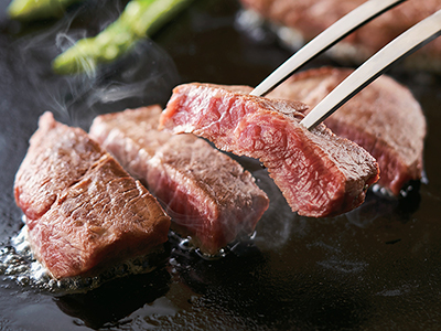 頒布会キャンセル分販売　赤身を味わう　短角牛ミニステーキ用食べ比べ写真