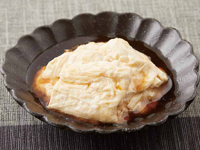 湯葉とろ刺し（タレ付き）写真