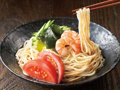 平飼たまご麺の冷やし中華(金ごまだれ)写真
