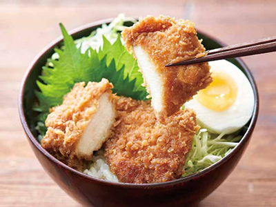 悠然どり　チキンたれカツ丼の具写真