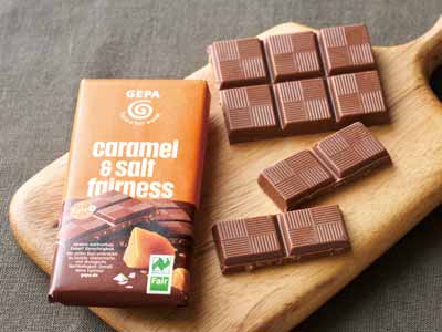 ビオ　塩キャラメルミルクチョコレート写真