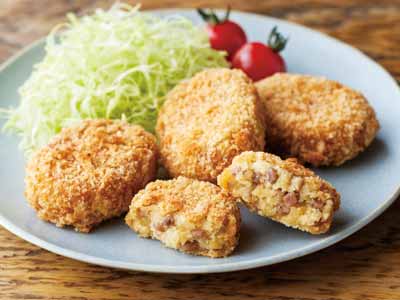 鹿児島県産さつま芋と豚肉の甘辛秋コロッケ写真