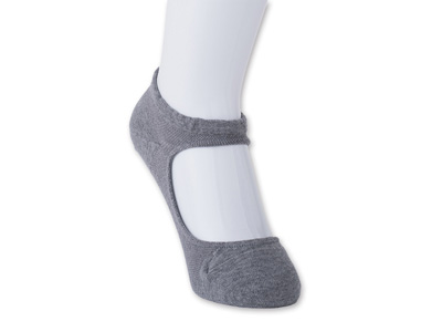 予約　オーガ二ックコットン混　ストラップ付フットカバー　グレー写真